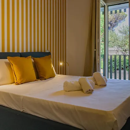 Mustard Apartment *